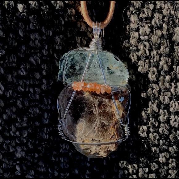 Welcome! Unique Crystals - Picture 7 of 15